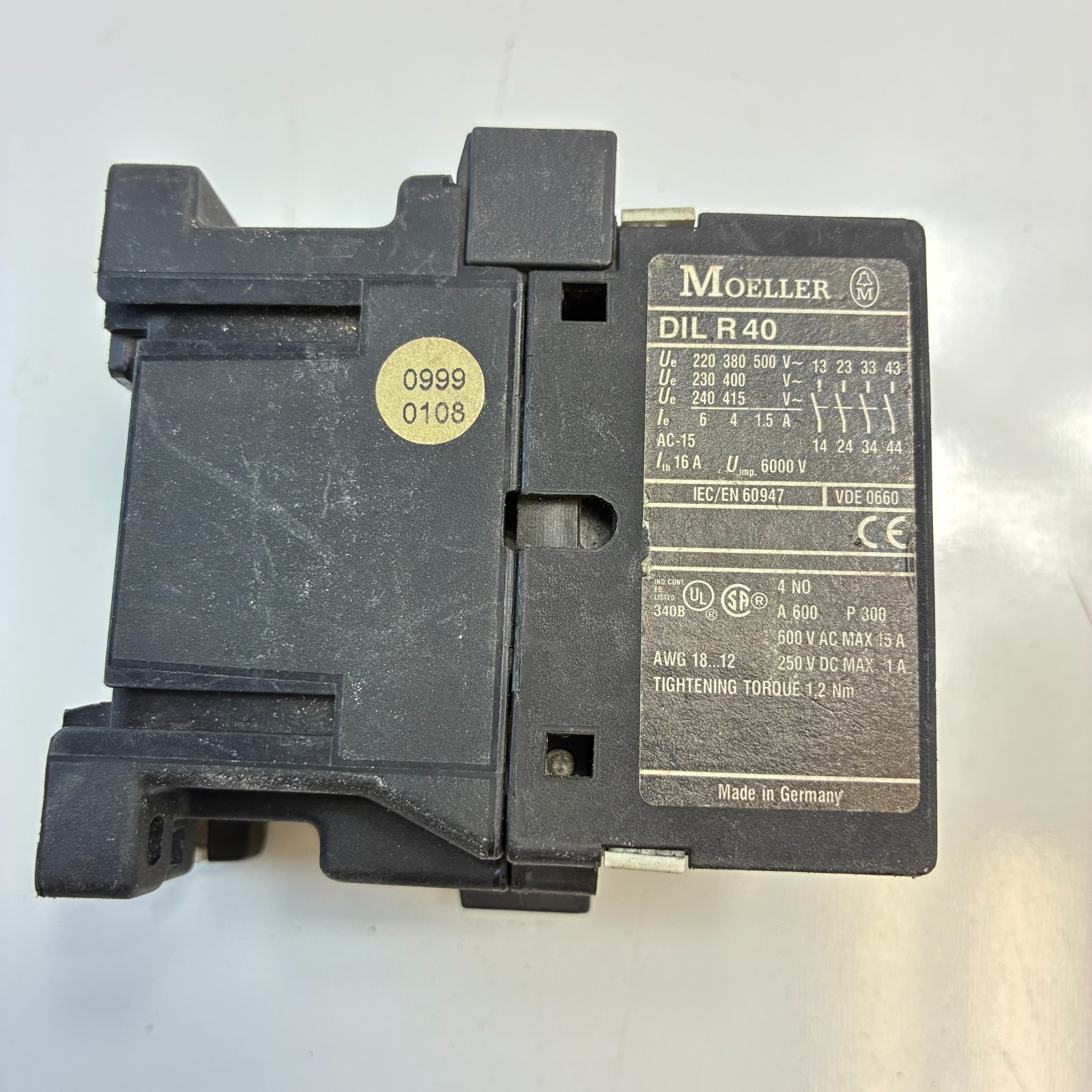MOELLER DIL R 40 DIL CONTACTOR 110V/120V 50/60HZ