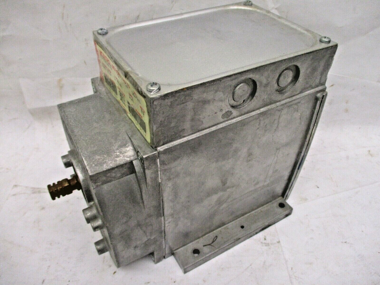 New Open Box Honeywell Modutrol Motor M745A1011 24V 50/60Hz 28W 1.4Amp A4302DH
