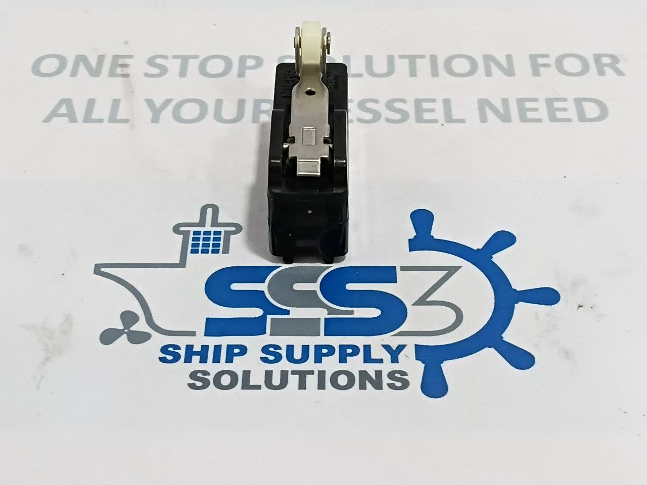 Yamatake Honeywell BZ-2RW822-J Micro Switch 15A-125 -250 OR 480V AC