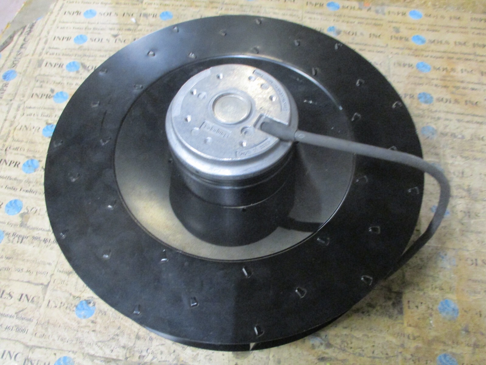 ebmpapst R2E280-AE52-05 Centrifugal Cooling Fan 230VAC 1A 225W 2700rpm *NEW*