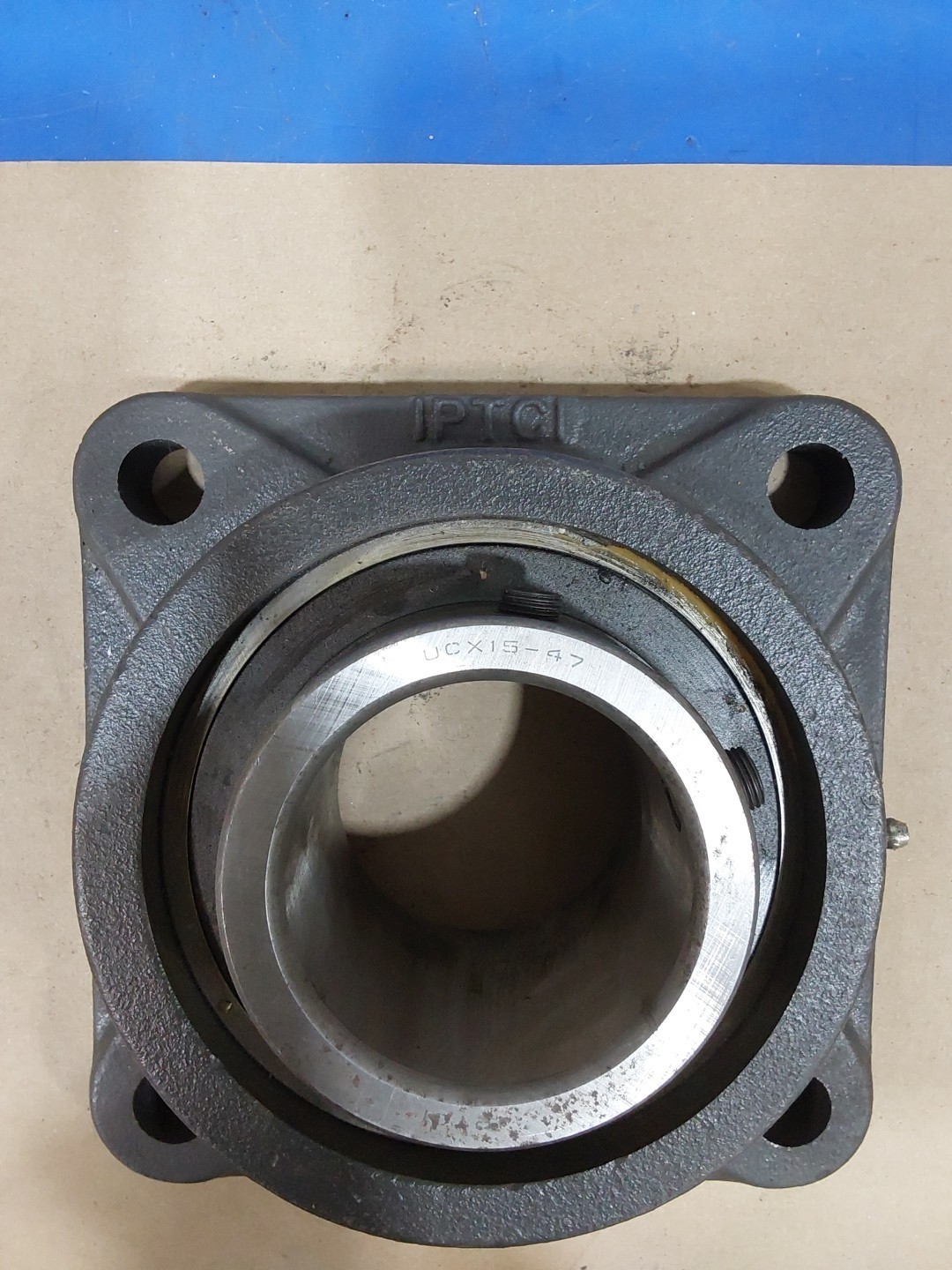 IPTCI..FX15 UCX15-47 2-15/16″