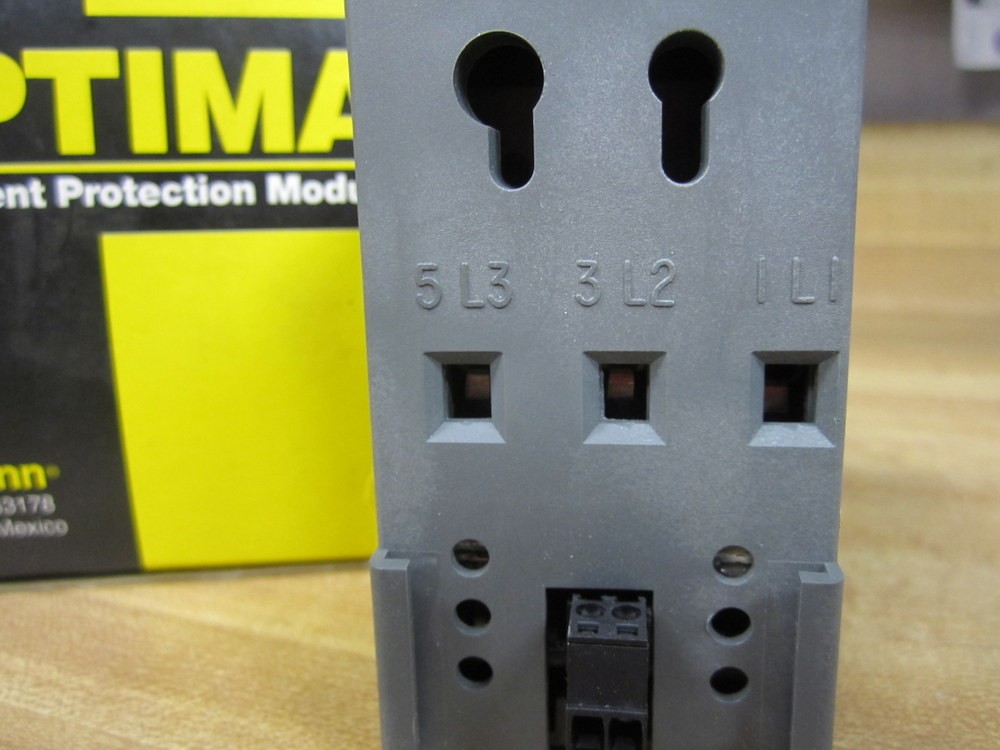 Bussmann OPM-1038RC Optima Fuse Holder 0PM-1038RC