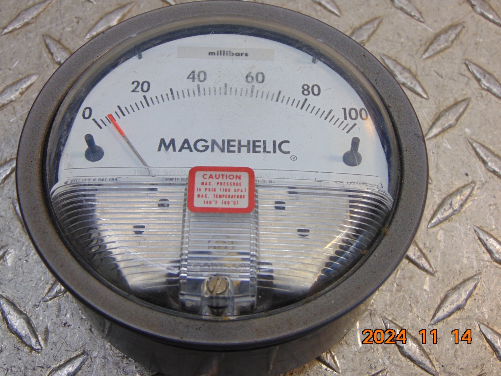 DWYER 161985-00 MAGNEHELIC PRESSURE GAGE 0-100 MILLIBARS