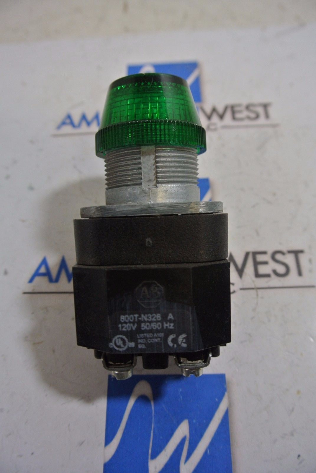 Used Allen Bradley 800T-P16G 800TP16G Green Illuminated Pilot Light