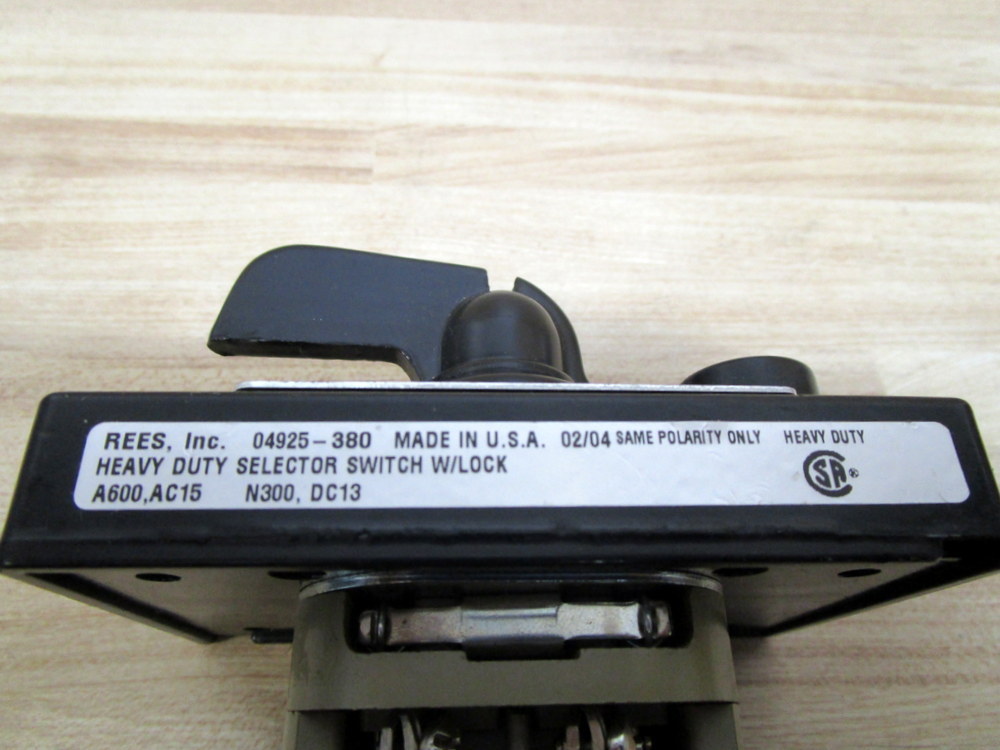 Rees 04925-380 Selector Switch 04925380 W/O Key
