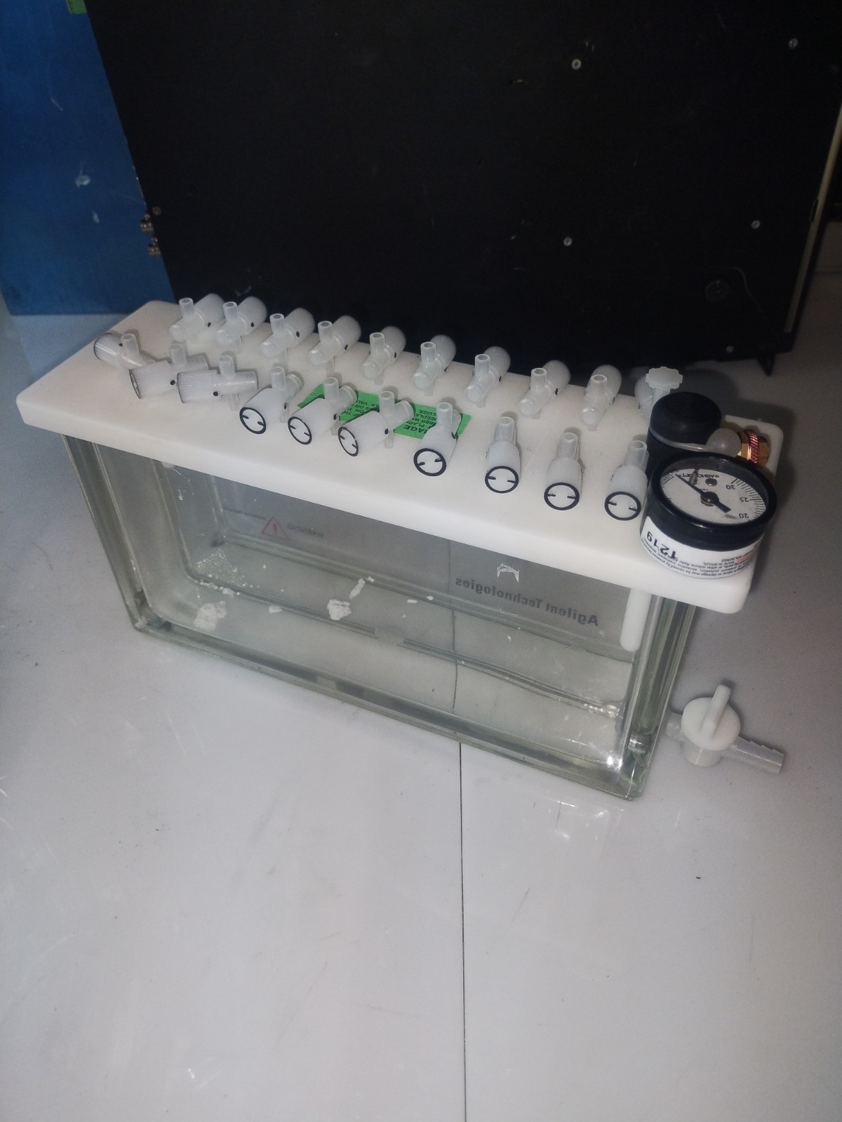 Agilent 20-Position Extraction Vacuum Manifold for SPE (Solid Phase Extraction)