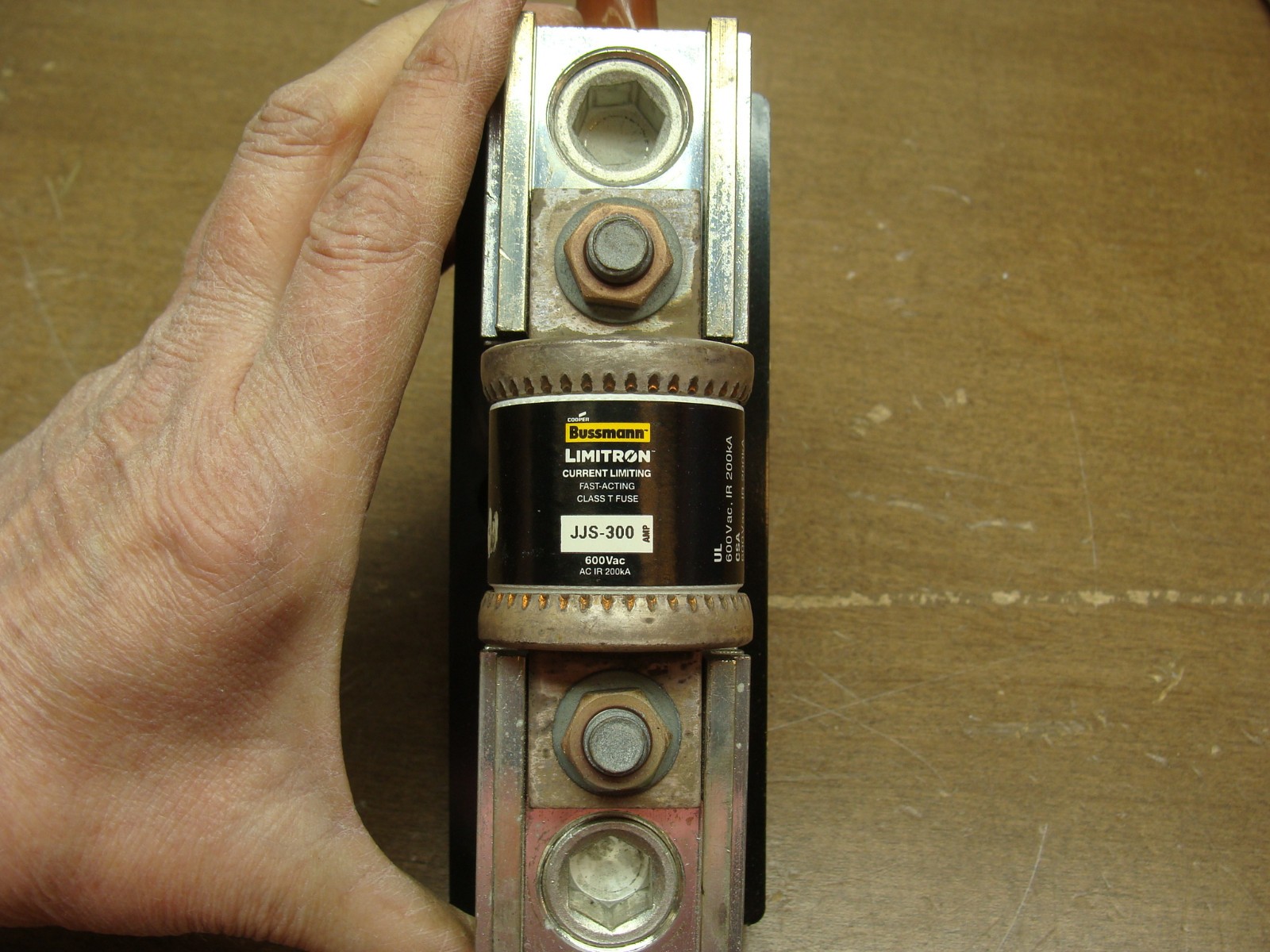 BUSSMANN FUSE BLOCK T60400-1C 400A 600V W/LIMITRON FUSE JJS-300