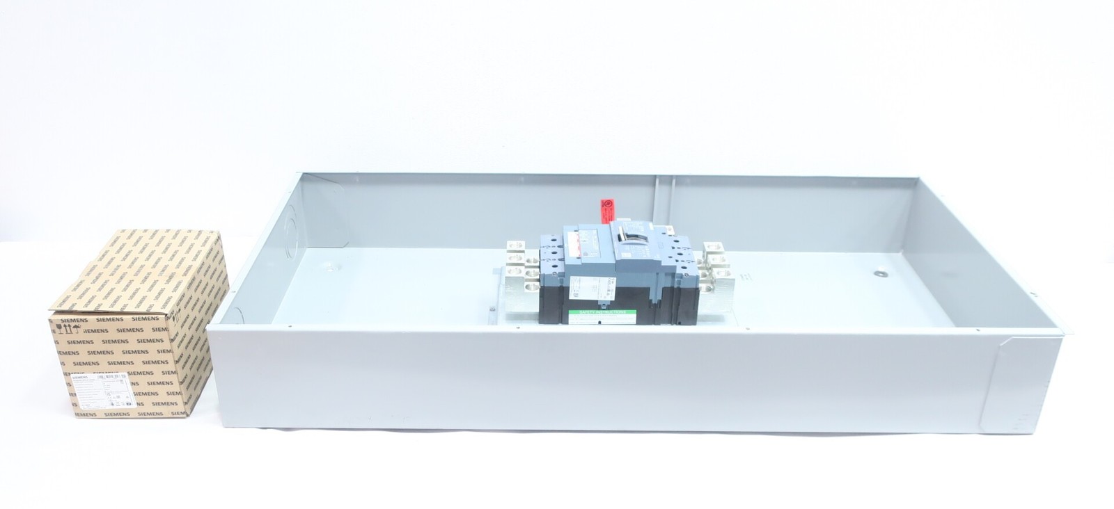 Siemens 3VAE6003R Low Voltage Power Circuit Breaker Enclosure 600v-ac 3p 600a