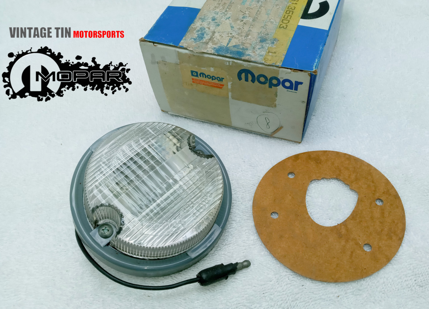 NOS Mopar Dodge Truck GROTE 457 (1973) Side Marker Trailer Light Clearence Light