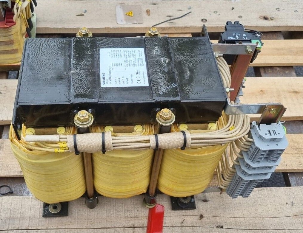 SIEMENS SIDAC-T 4AU4996-0EA00-2YA0 15,7KVA TRANSFORMER (ciscopallet)