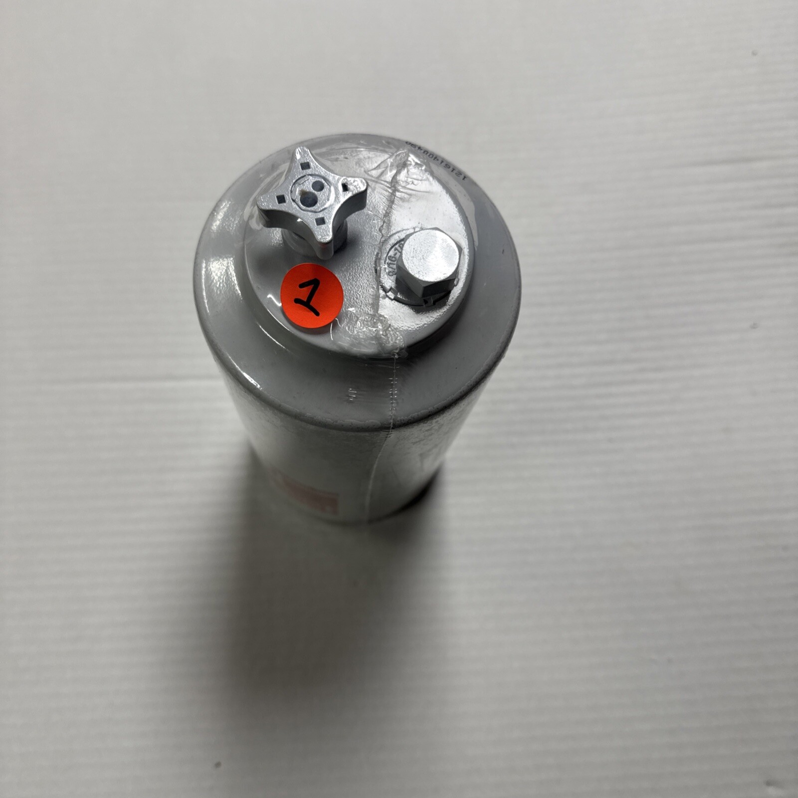Fleetguard FS19995 Fuel/Water Separator. Fleetguard FS2007 Replaces Item Listed.