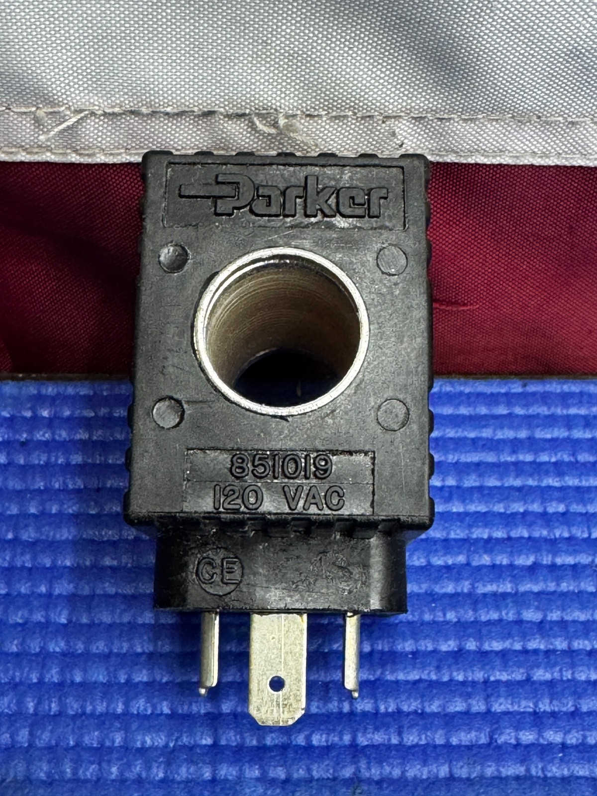 PARKER 120V VALVE COIL 17w 851019 Surplus Old Stock