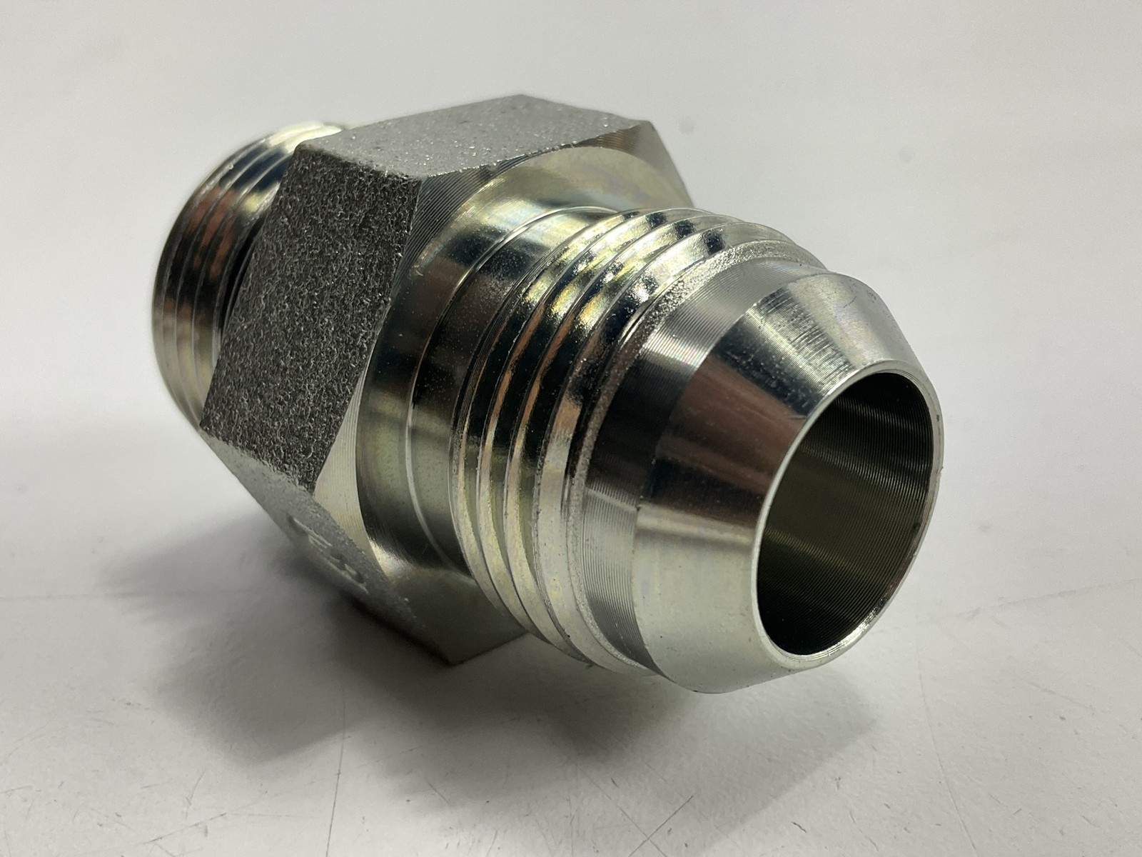 Gates G60301-1212 Male O-Ring Boss To Male JIC 37° Flare, 1-1/16-12 Thread