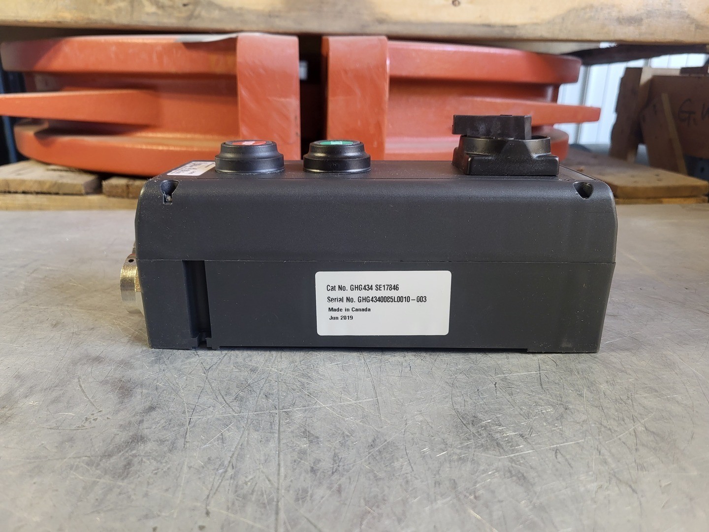 SURPLUS NEW CROUSE-HINDS GHG434 Push Button Control Station – Electrical