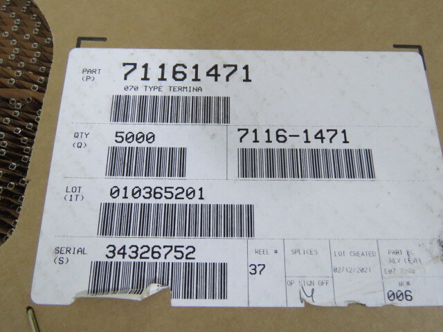 Yazaki 7116-1471 Qty of 250 per Lot Terminal