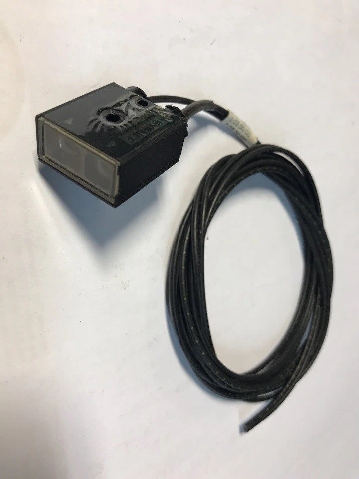 Keyence CZ-40 Fiber Optic Sensor Switch GOOD LONG CABLE WARRANTY FAST SHIPPING