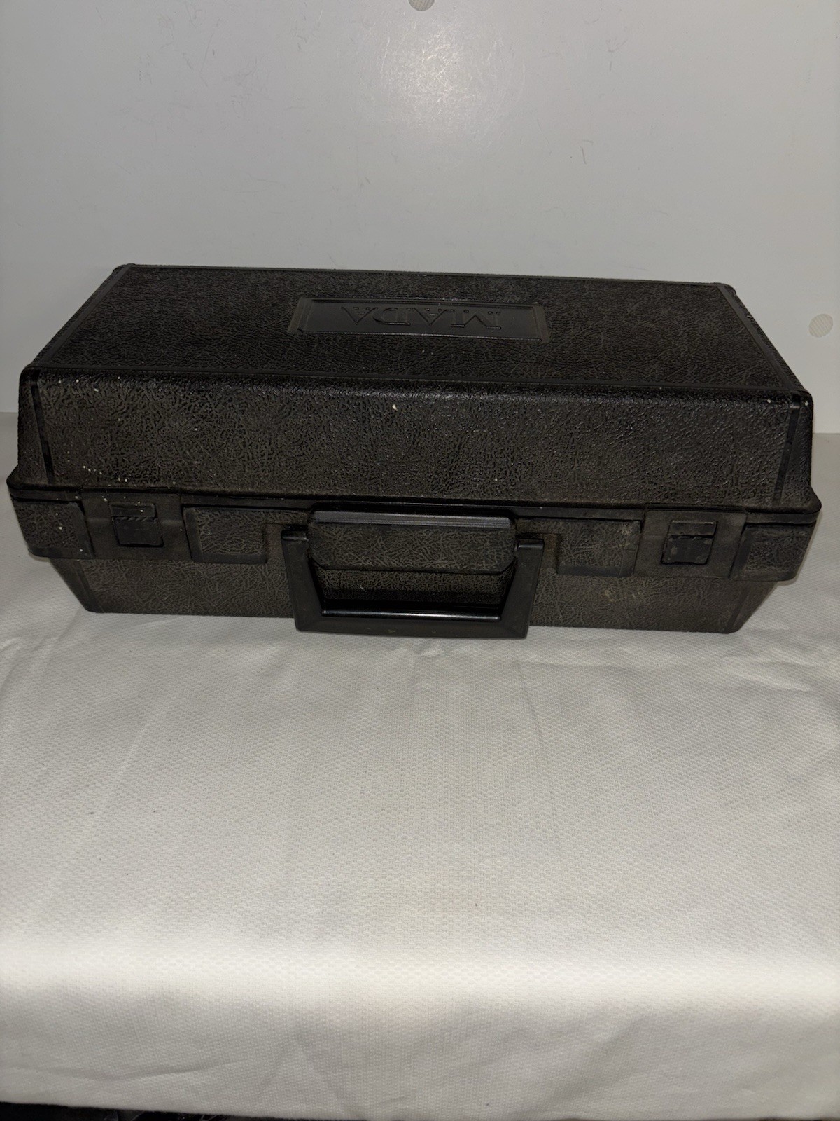 Portable Oxygen Unit Mada Cylinder W/Black Plastic Travel Case – Empty, No Lines