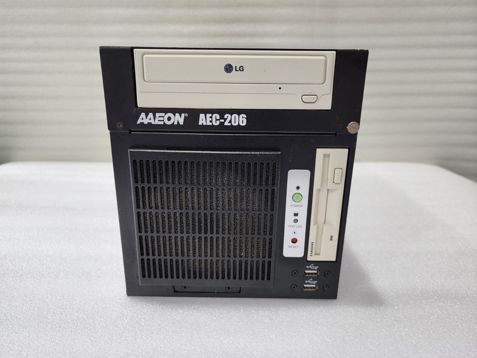 AAEON TECH Wallmount 6-slot Chassis Bare.for 1U Power AEC-206-B (As-Is)