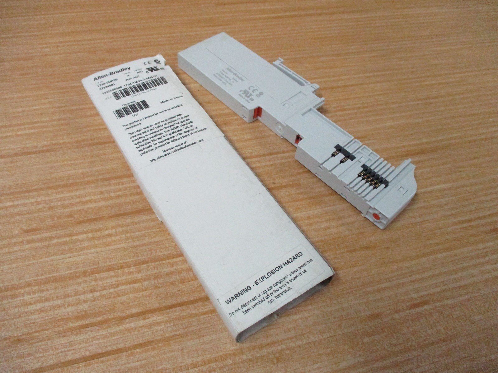 Allen Bradley 1734-TOP3S Terminals Base 1734TOP3S Ser. A, Rev A01