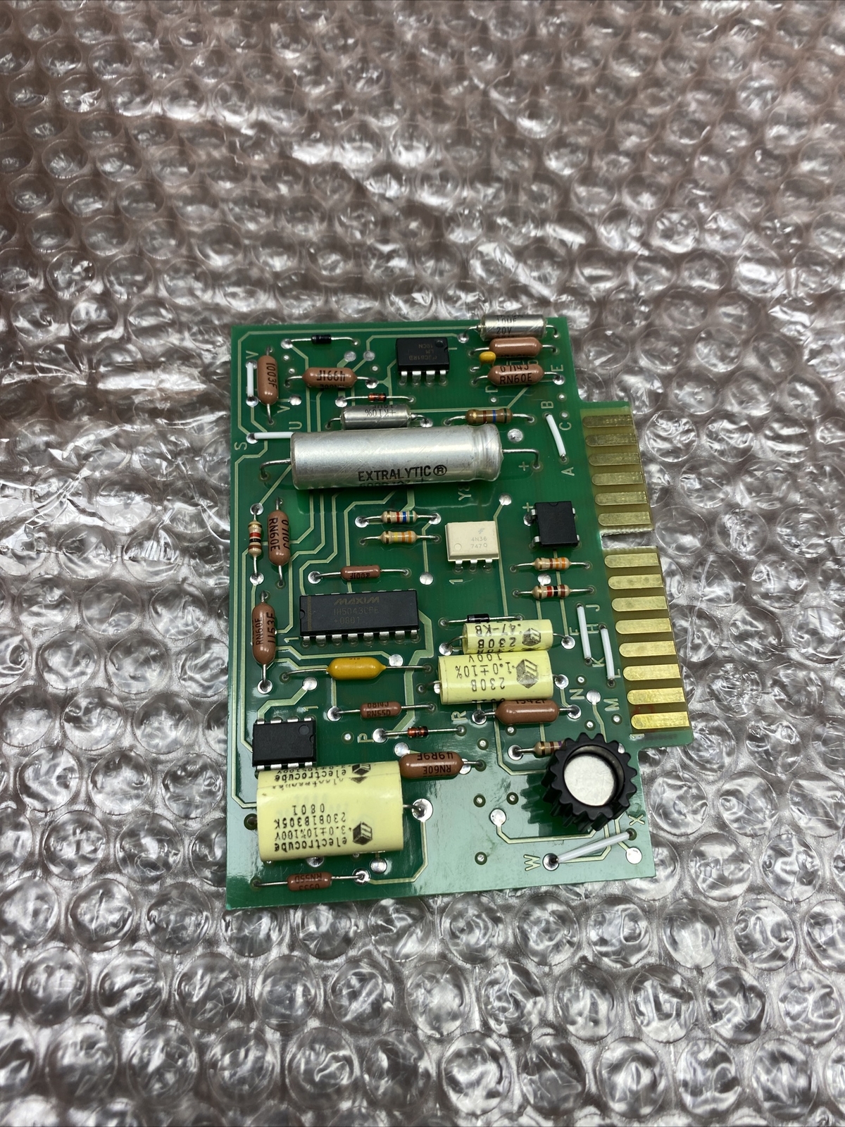 Used Stock Equipment A20581-F Signal Converter Board