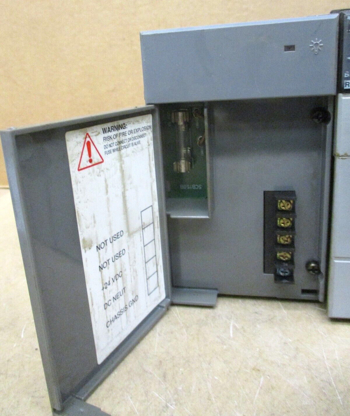 Allen-Bradley SLC 500 1746-P3 SLC 5/04 CPU 1747-L542 1747-DCM 1747-SDN 48692GN