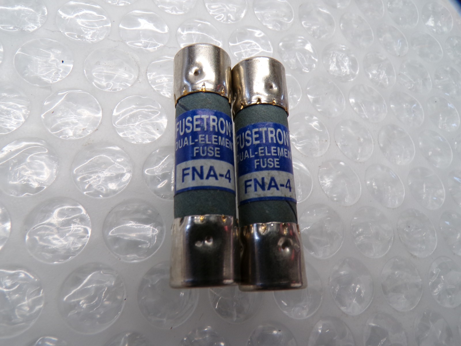 FUSETRON FNA-4 FUSE LOT OF 2 NSNP