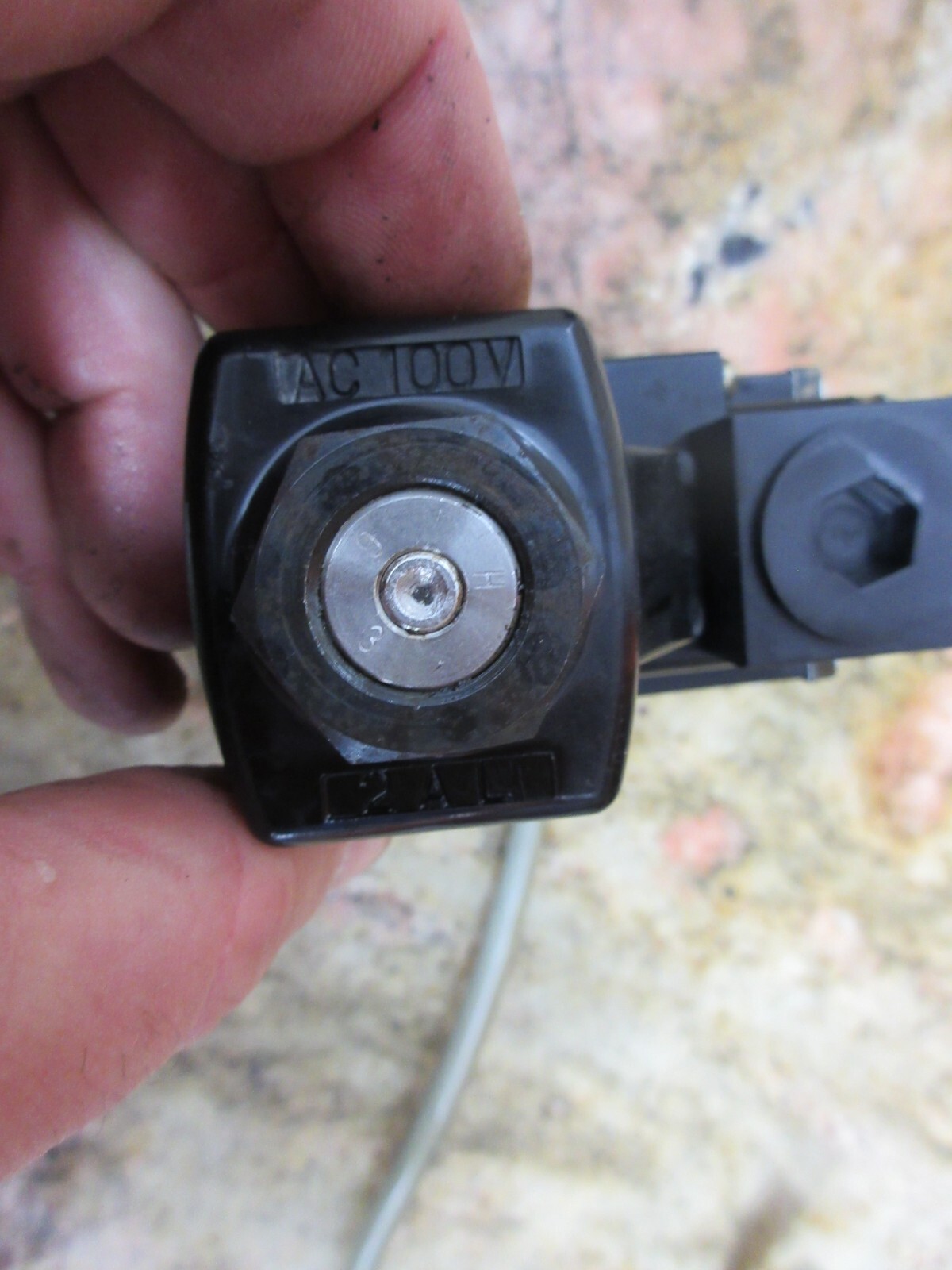 KYB SOLENOID VALVE DSGS-ACB-02-A100-TM-G MORI SEIKI CL-25B CNC LATHE