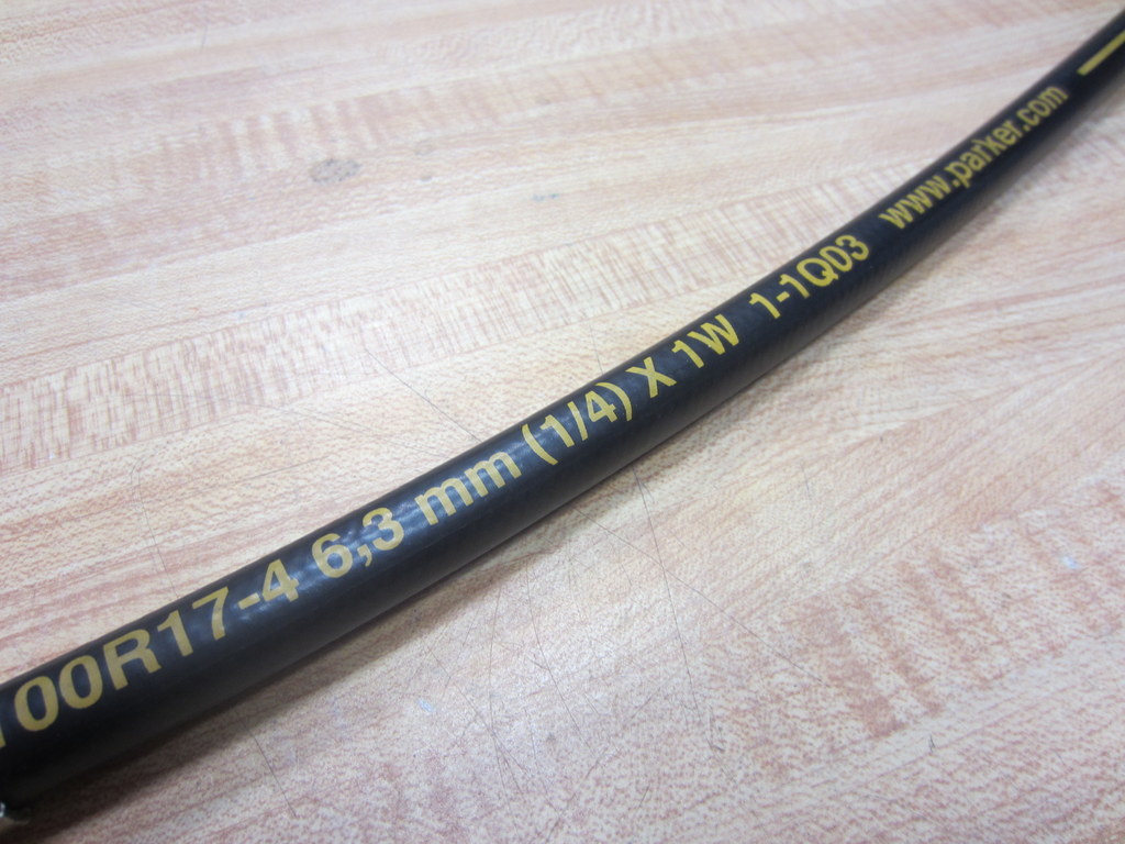 Parker 1-1Q03 Hose 1/8″ NPT x 1/4″ NPT x 15-1/2″ Long