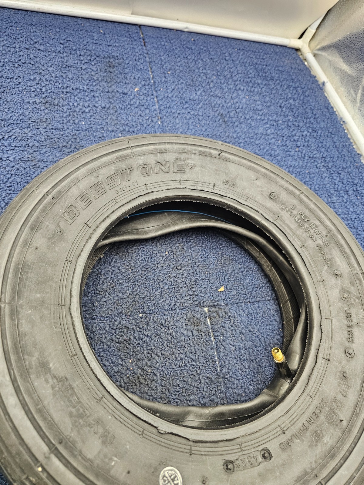 Deestone D601 3.5-8 Load 2 Ply Industrial Tire Black Tube Type 30PSI Max D601-01