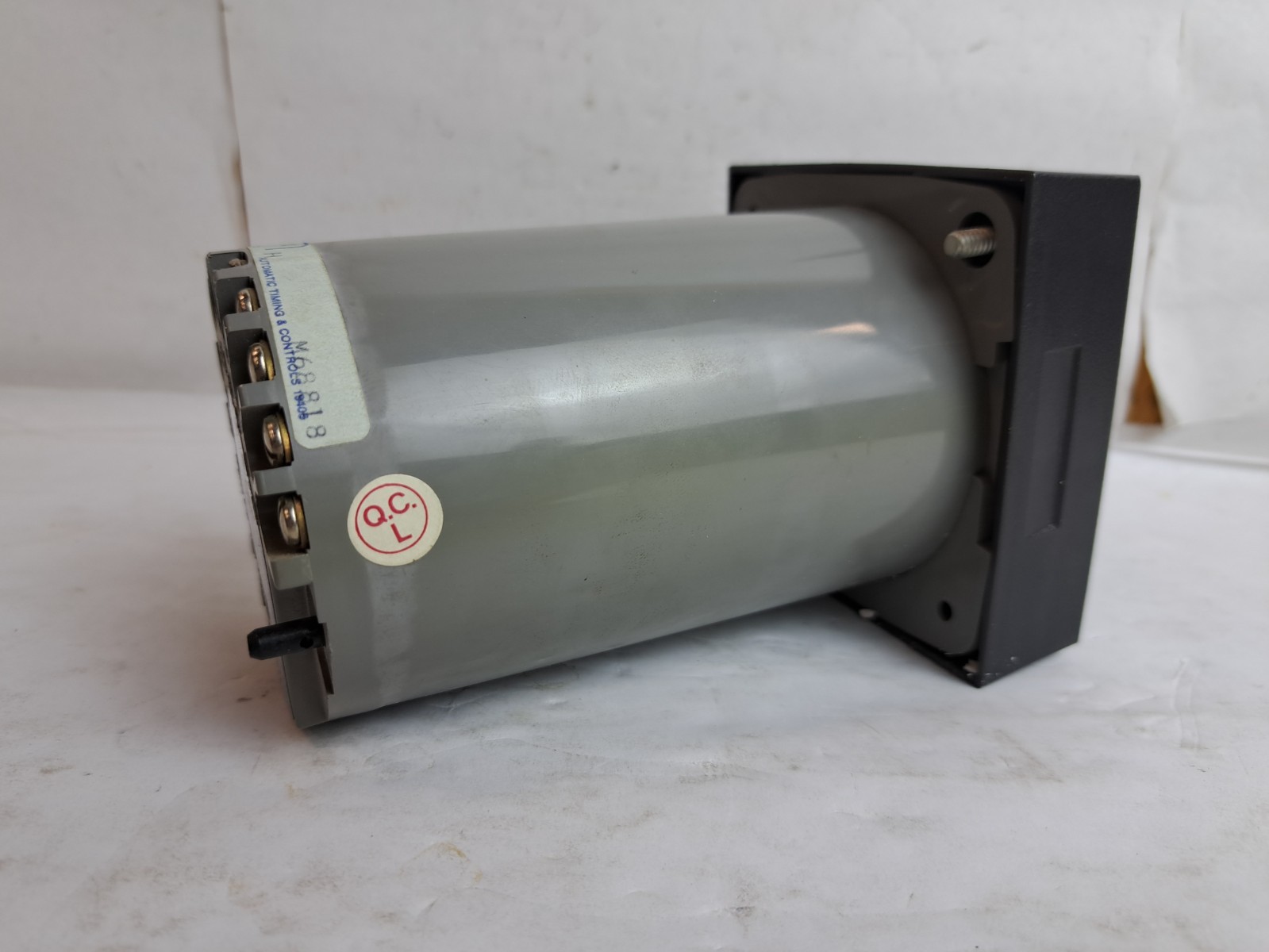 ATC 305E016A20PX Analog Reset Plug In Timer 30 Minute 305E-016-a-20-px