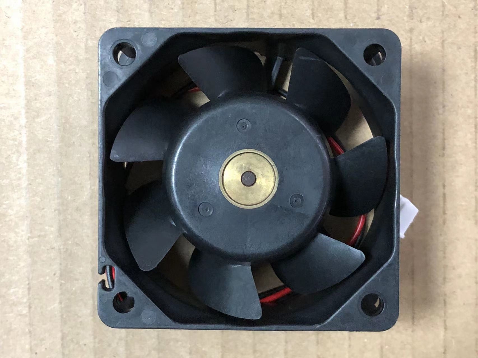 1pcs SANYO 109R0624S402 24V 0.08A 6025 2-wire inverter cooling fan