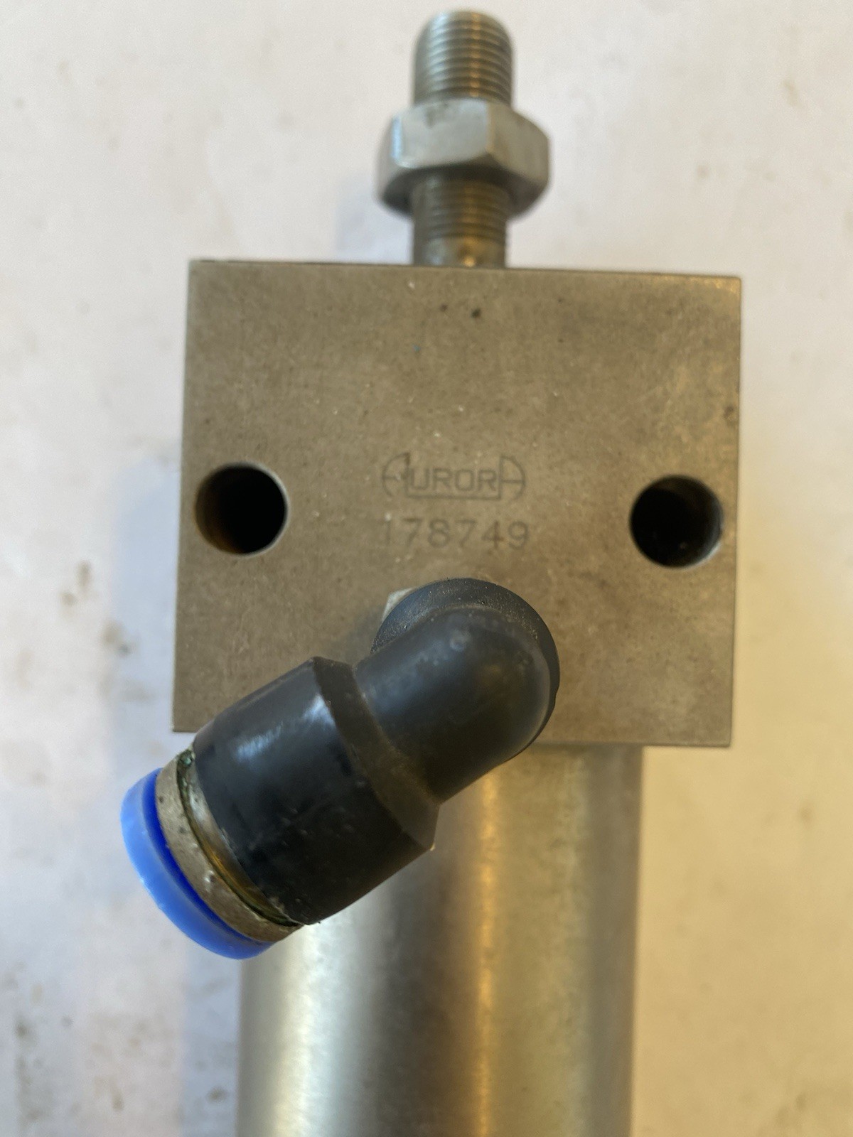 Aurora 178749 5/8” Bore 6.5” Stroke