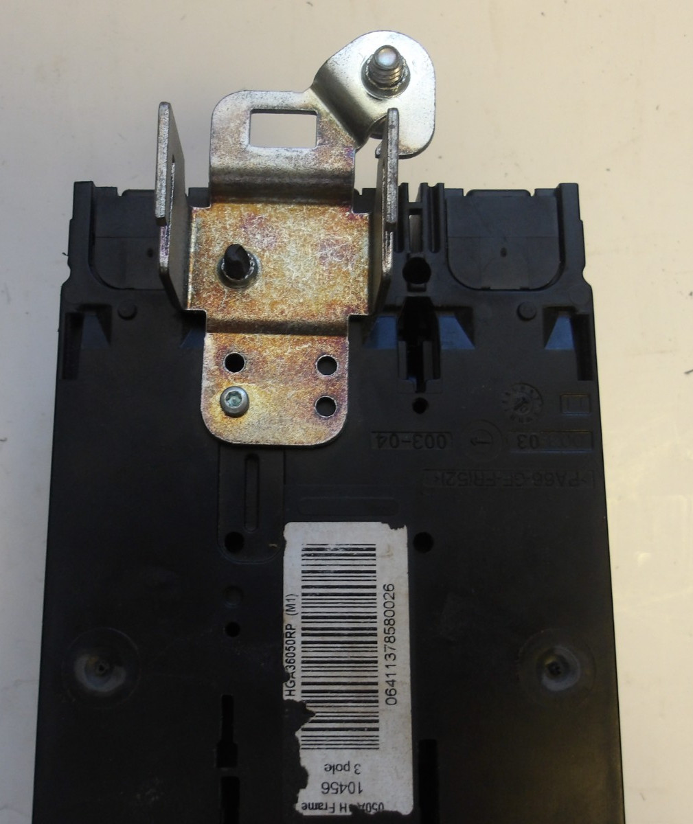 SQUARE D MOLDED CASE CIRCUIT BREAKER HG 060 50/60 HZ 50 AMP 3 POLE P/N HGA36050