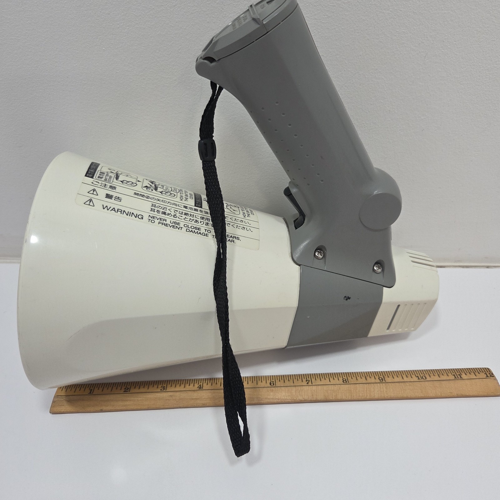 TOA Corporation ER-510 Transistor Megaphone For Parts Only