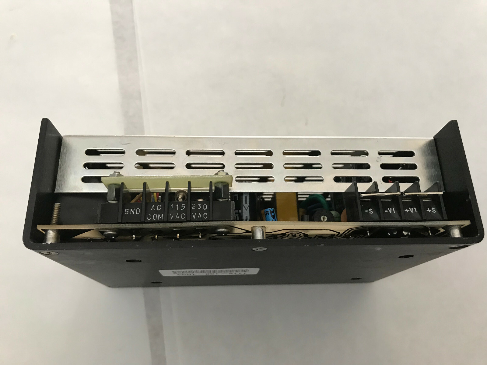 ELPAC POWER SYSTEMS ES100-12 POWER SUPPLY,INPUT=115/230VAC,OUTPUT=12V 8A,SN