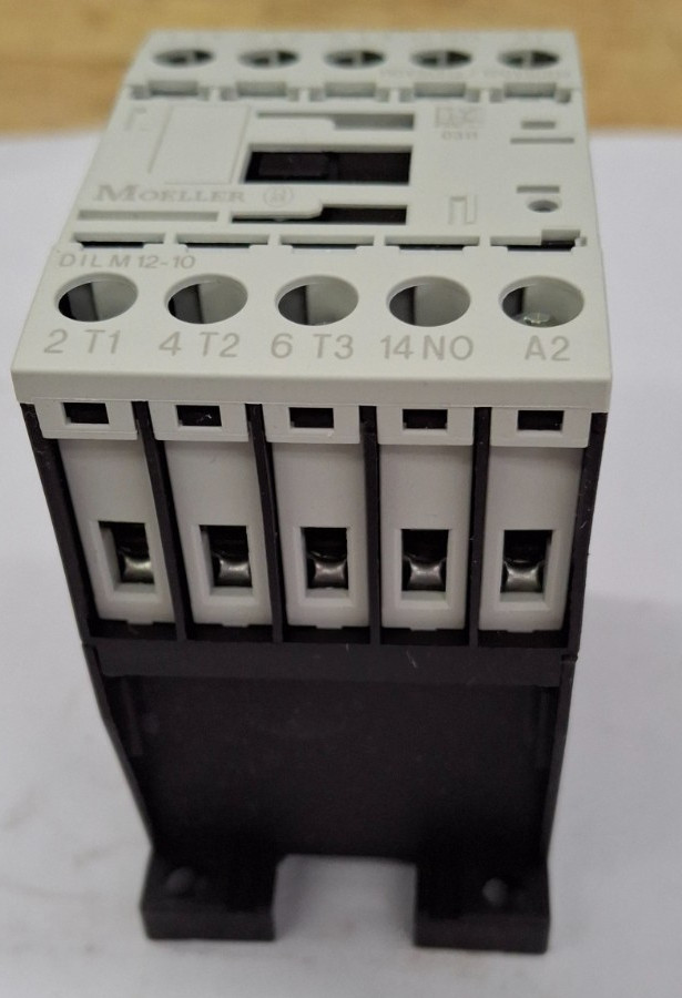 Contactor Eaton, DILM12-10 (120V/60HZ)
