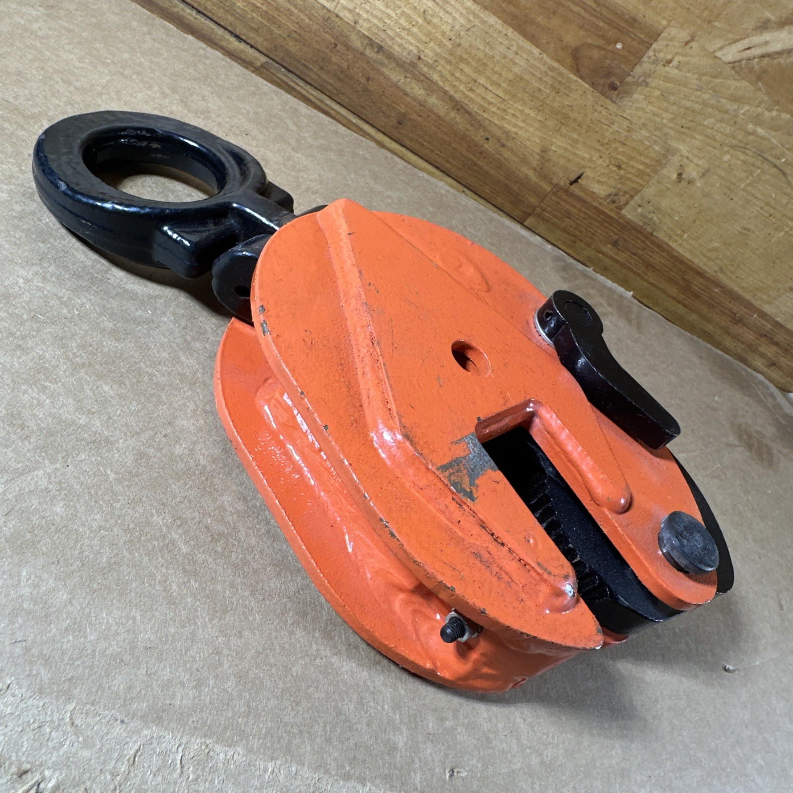 Yatointo 1 Ton Vertical Plate Clamp 0-20mm Jaw Opening Model C D
