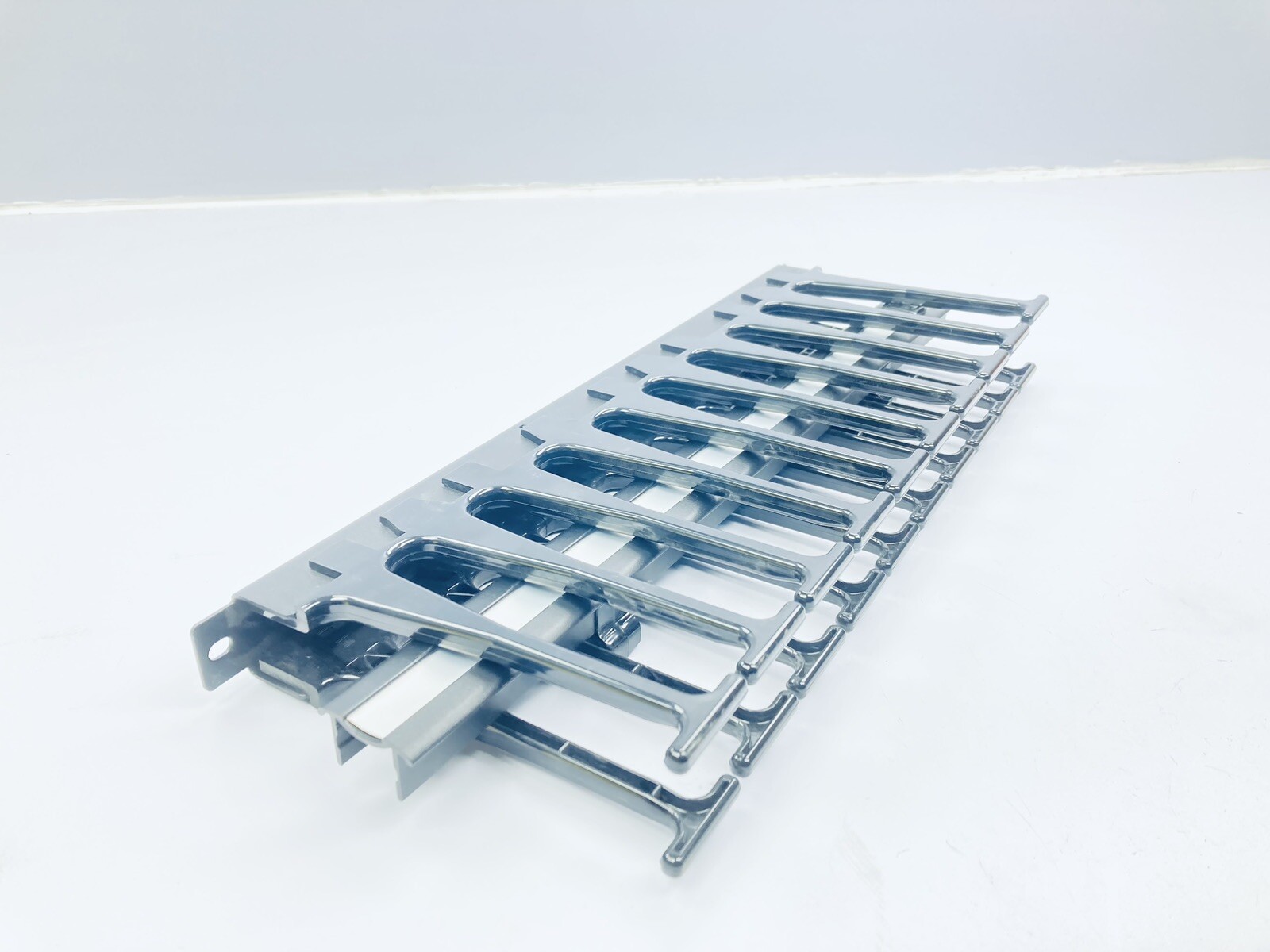UNSED CHATSWORTH IIS-735441 PRODUCTS HORIZONTAL CABLE MANAGER