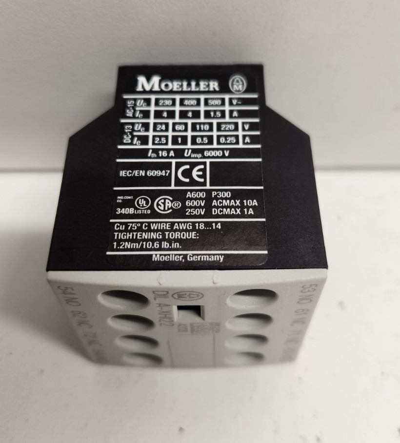 NEW NO BOX! MOELLER EATON 600V 2NO+2NC AUXILIARY CONTACT XTCEXFAC22 DILA-XHI22
