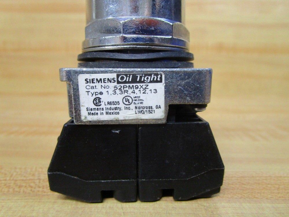 Siemens 52PM9XZ Push Button W/Button, W/52BAJ x 2