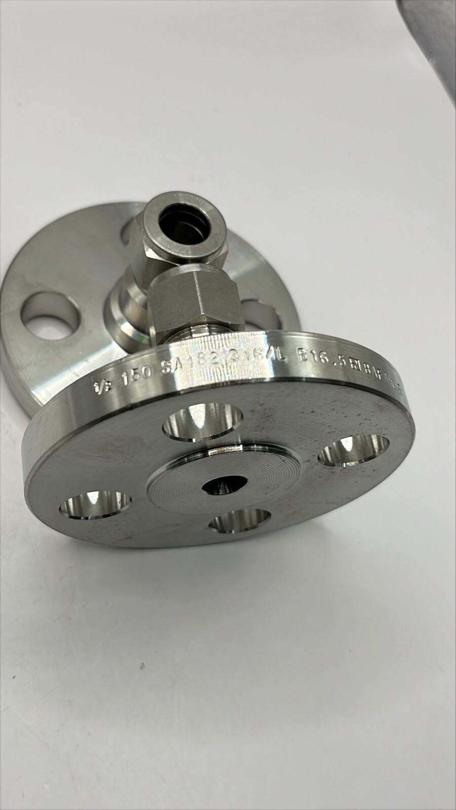 ANSI Flange Adapter, 1/2″ Tube : OD Compression x Flange 150 316l SA 182 B16.5/A