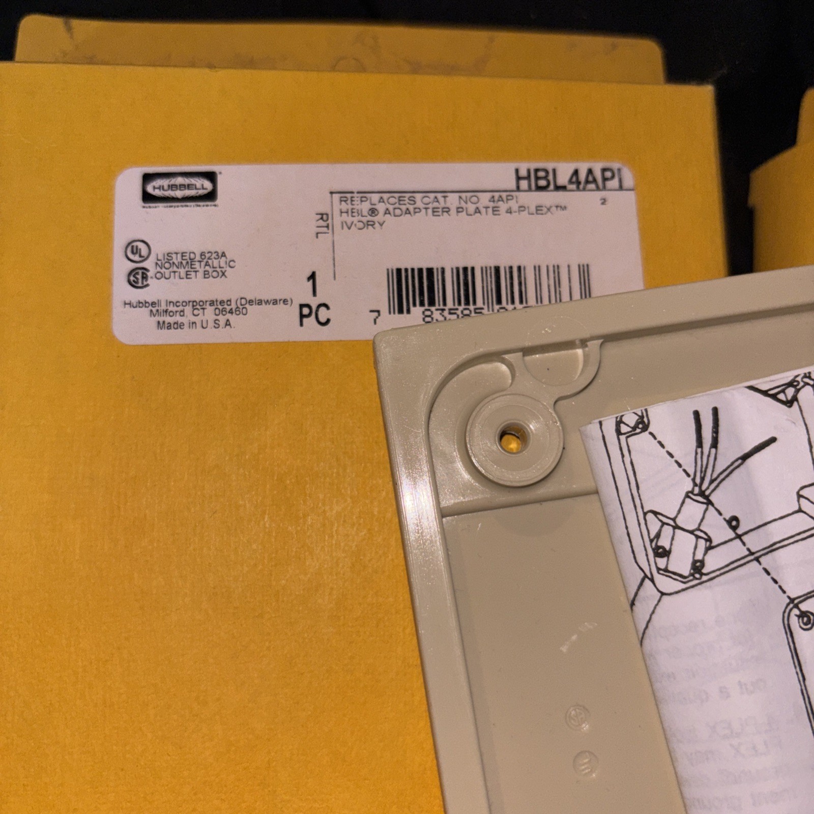 Hubbell Wiring Systems HBL4API 4-Plex Hospital Grade Receptacle (2 units)
