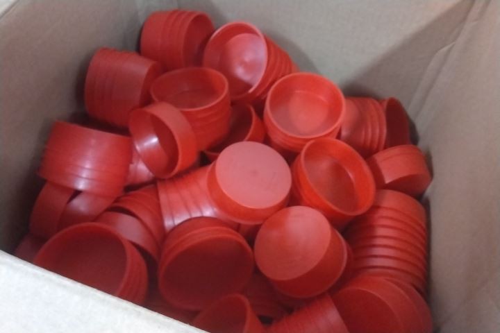 Caplugs T-55A 051901HB 500 Pk 3.38 In Overall Diameter Red Tapered Cap/Plug