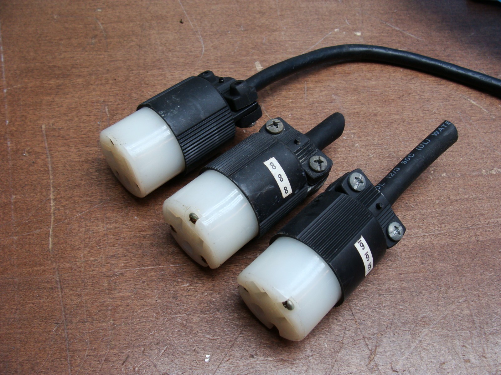 LOT OF 3 COOPER STRAIGHT BLADE FEMALE PLUGS 20A 125V 5-20R