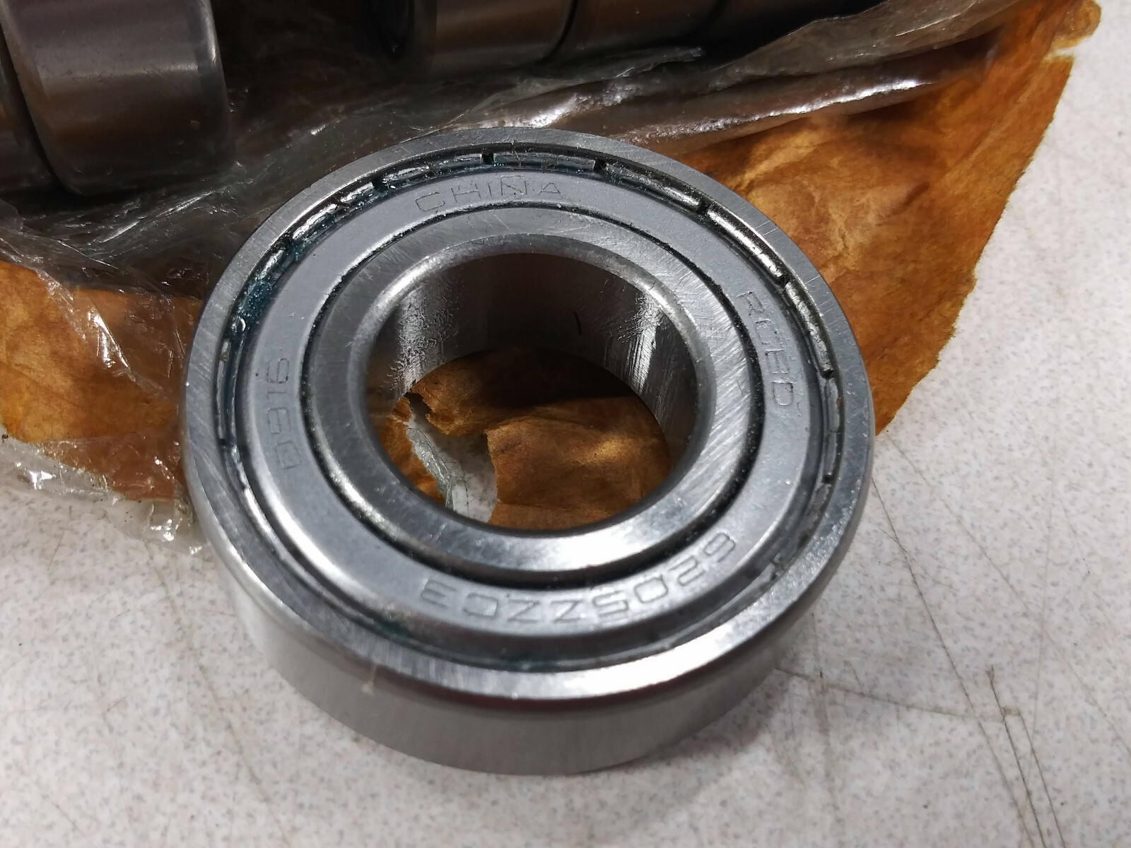8 NEW RCBD 6205ZZC3 DOUBLE SHIELDED BALL BEARINGS NNB ***MAKE OFFER***