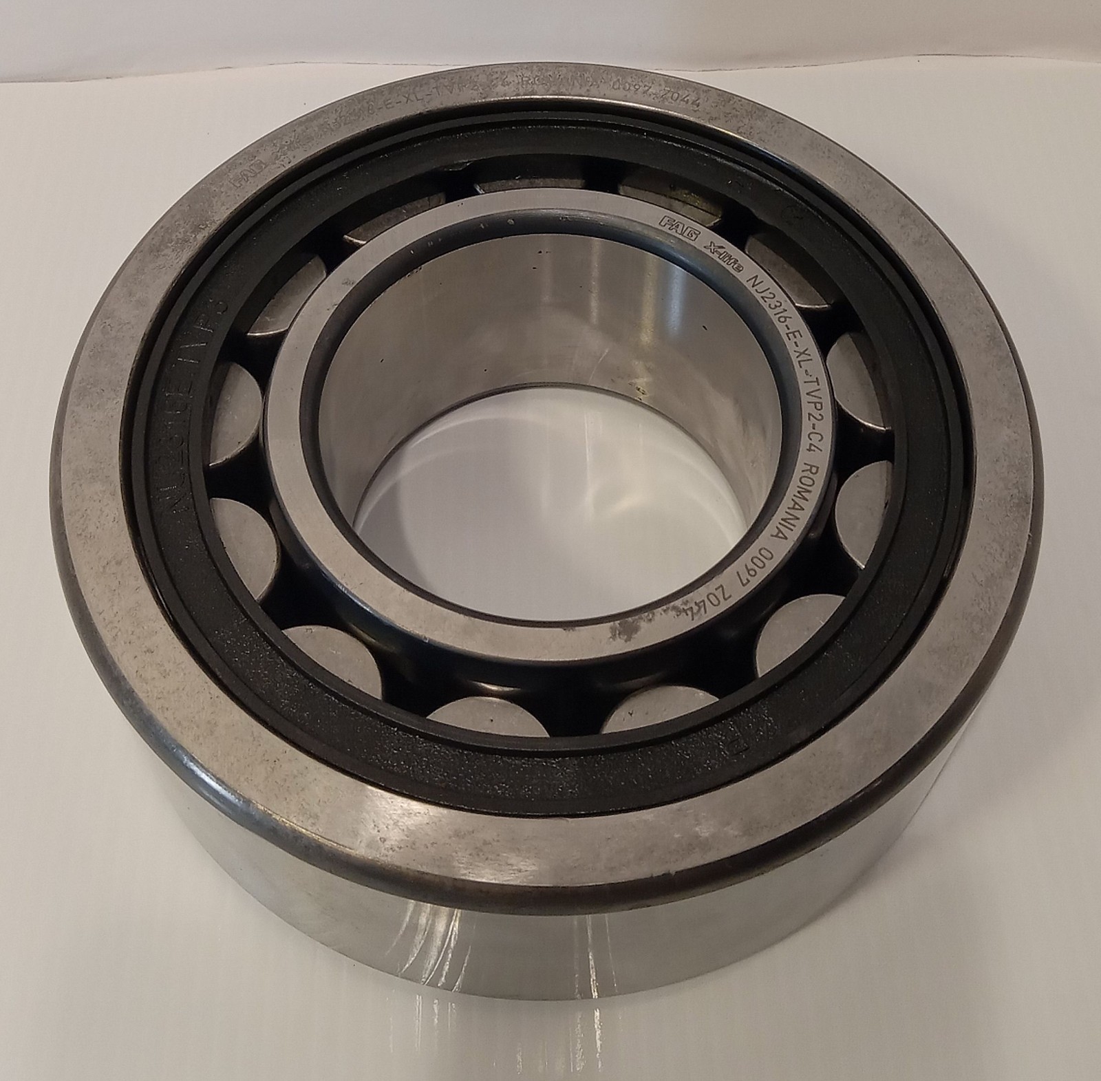1 NEW FAG NJ2316-E-XL-TVP2-C4 CYLINDRICAL ROLLER BEARING NNB ***MAKE OFFER***