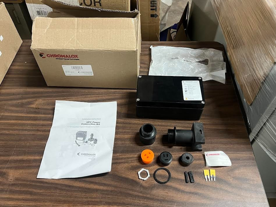 Chromalox 393561 UMC Multi Entry Kit 56258152 New open box missing parts