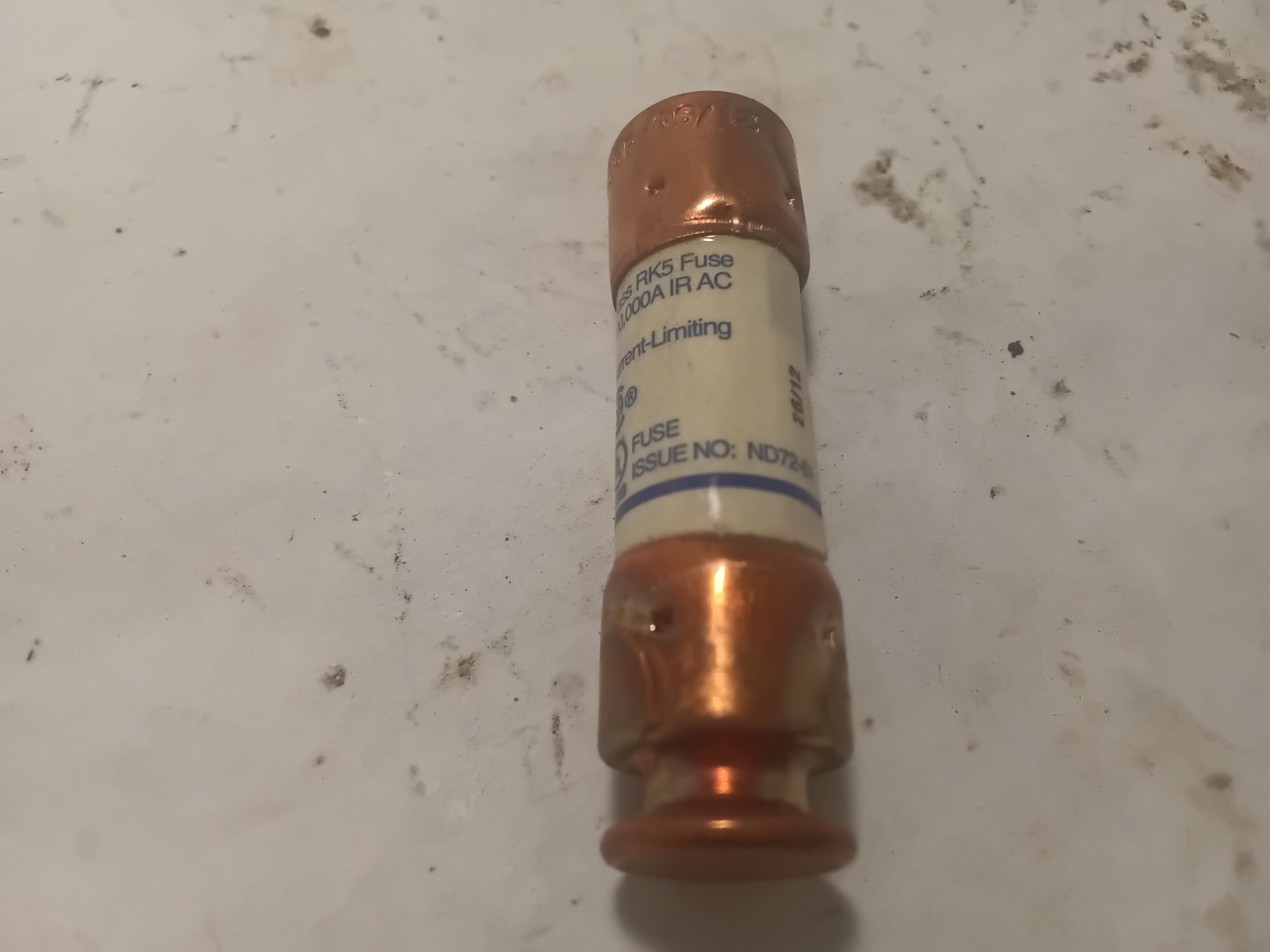 Lot of 4 Tri-Onic TR15R 15A 250V Time Delay Fuse (O6B)