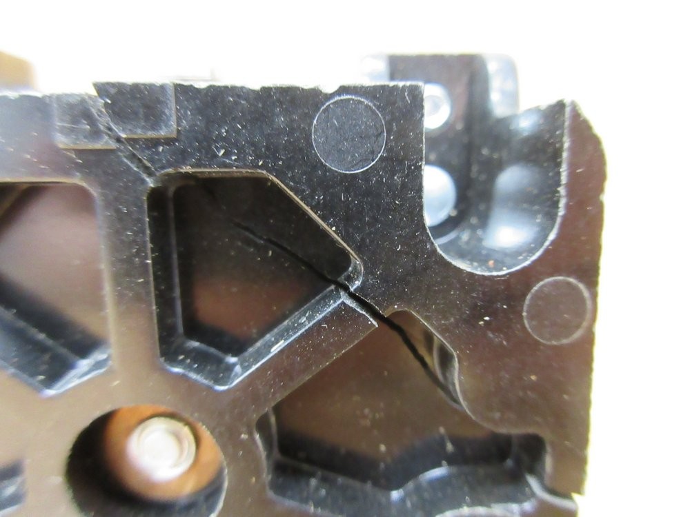 AMF Potter & Brumfield PRD7AY0-24V Relay PRD7AY024V Cracked Housing