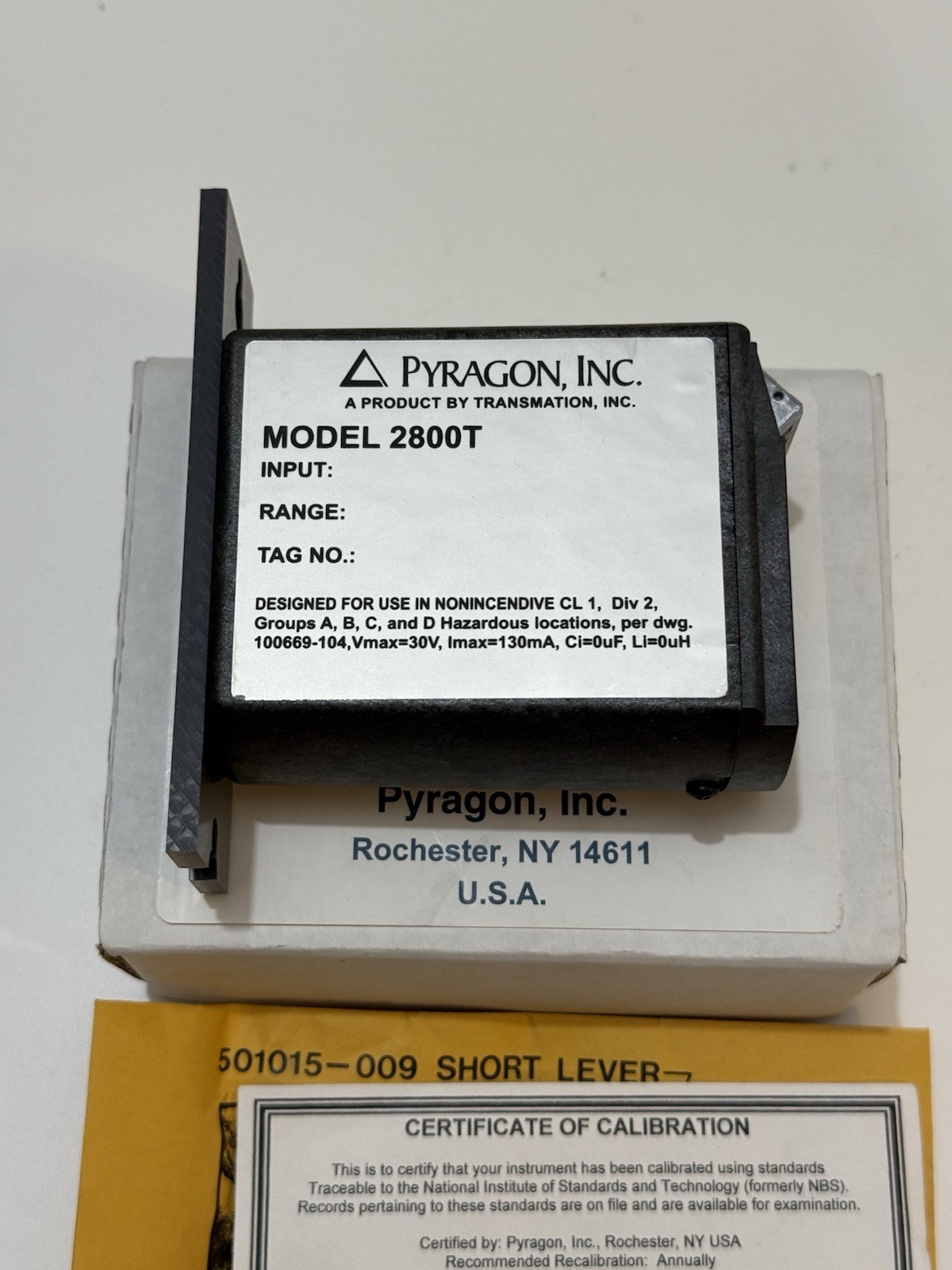 Pyragon 2800T Universal Temperature Transmitter – Unused NOS